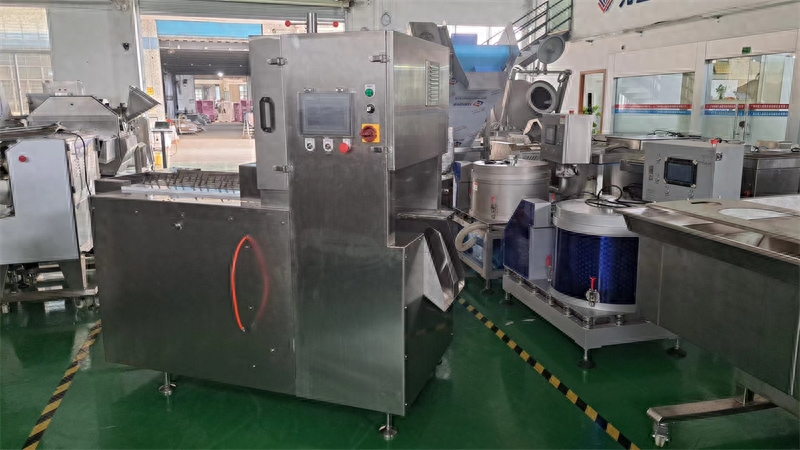扇子骨牛仔骨鋸骨機(jī)哪家好？祥九瑞盈多條鋸自動(dòng)切塊機(jī)來告訴你